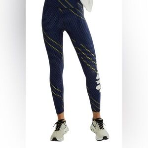 FP Movement Never Better Graphic 7/8 Leggings Navy Black Combo | size XS